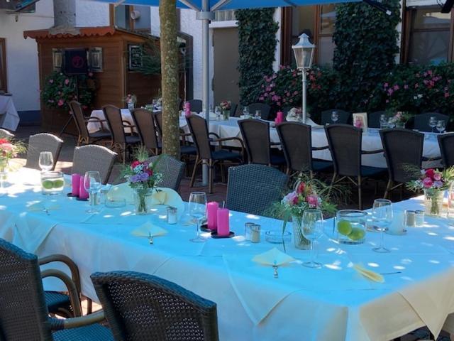 Restaurant-Cafe-Pension Himmel Ландсхут Екстериор снимка