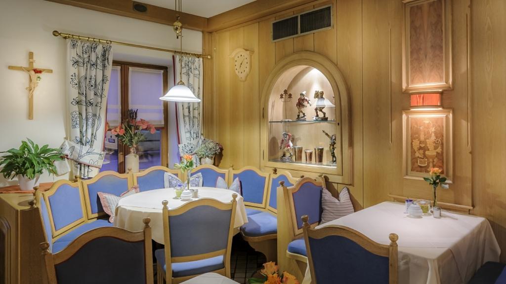 Restaurant-Cafe-Pension Himmel Ландсхут Екстериор снимка